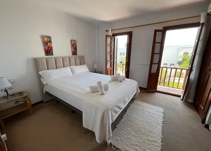 - Playa - Con Amplia Terraza Abierta A La Piscina El12 *