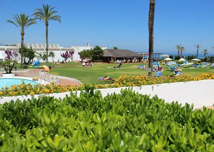 - Playa - Con Amplia Terraza Abierta A La Piscina El12 Estepona