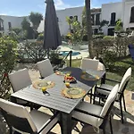- Playa - Con Amplia Terraza Abierta A La Piscina El12 에스테포나