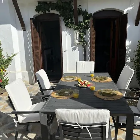 - Playa - Con Amplia Terraza Abierta A La Piscina El12