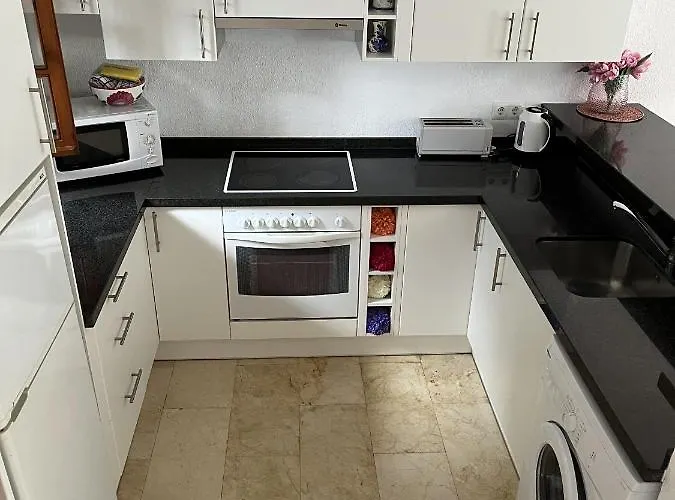 - Playa - Con Amplia Terraza Abierta A La Piscina El12 Вілла Естепона