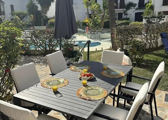 - Playa - Con Amplia Terraza Abierta A La Piscina El12 Естепона