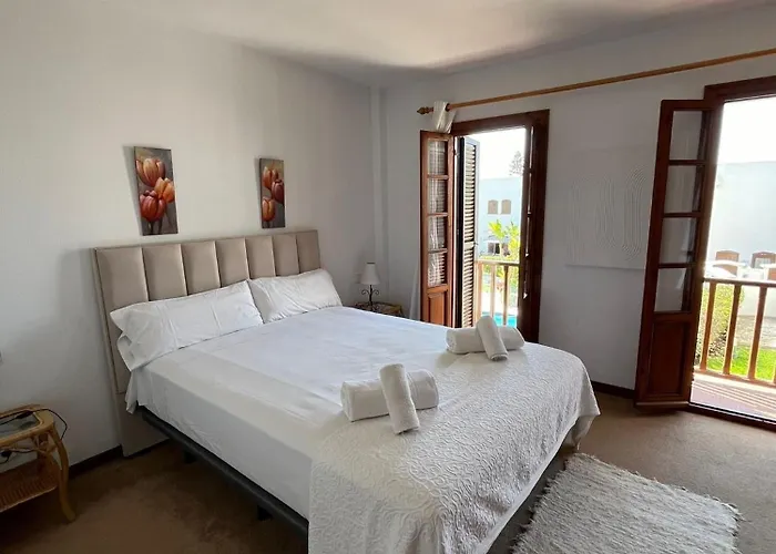 - Playa - Con Amplia Terraza Abierta A La Piscina El12 * Естепона