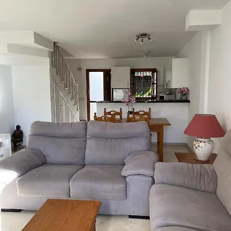 - Playa - Con Amplia Terraza Abierta A La Piscina El12 וילה אסטפונה