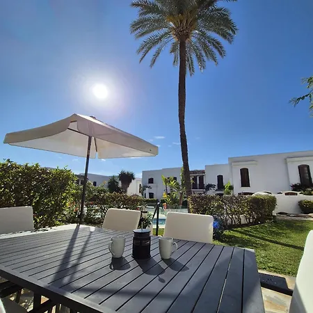וילה - Playa - Con Amplia Terraza Abierta A La Piscina El12 אסטפונה