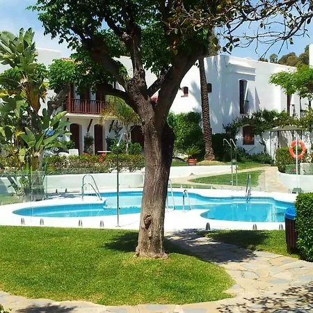 - Playa - Con Amplia Terraza Abierta A La Piscina El12