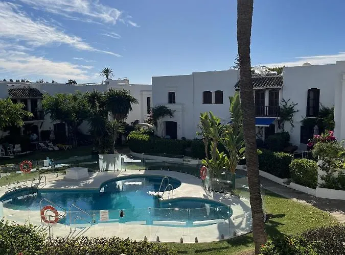 - Playa - Con Amplia Terraza Abierta A La Piscina El12 * Estepona