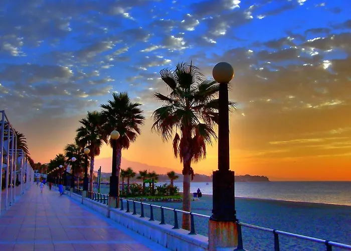 - Playa - Con Amplia Terraza Abierta A La Piscina El12